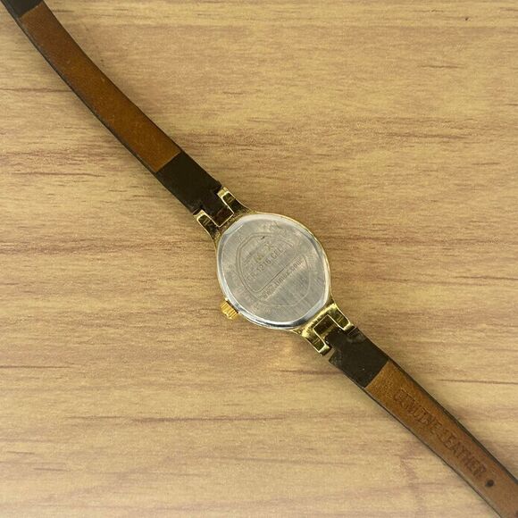 Timex Watch Women 18mm Gold Tone MOP Dial Black Leather Band New Battery - Picture 4 of 6